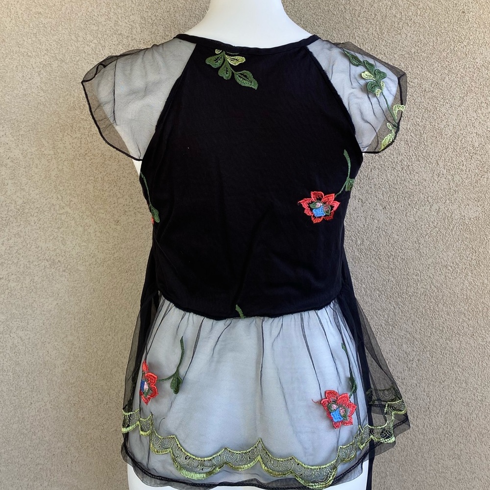 Boho Lace Embroidered Tule Waist Bow & Tie Blouse - Picture 6 of 7